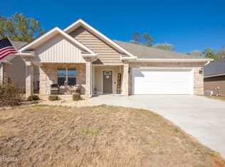 163 Hawks Ridge Trce, Byron, GA 31008
