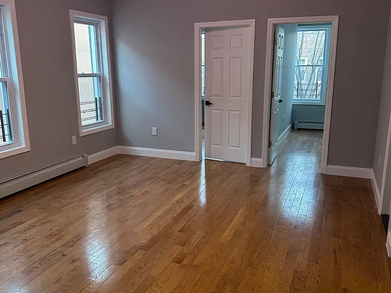 1155 Fteley Ave #2 — Photo 5