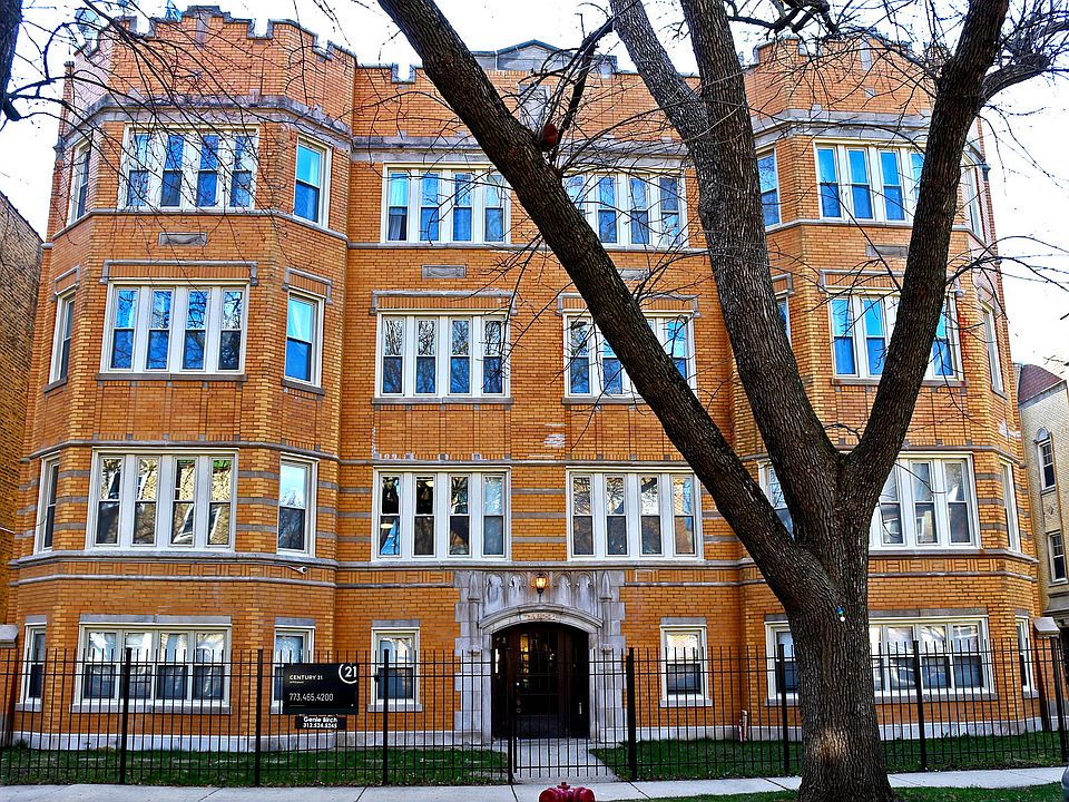 1st image of 6226 N Mozart St #1S