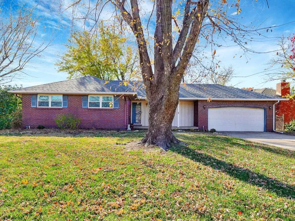 2545 N Welgate Cir, Wichita, KS 67226