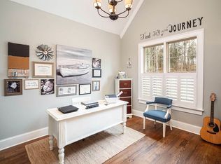 107 River Shoals Dr, Forsyth, GA 31029