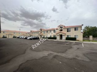 2910 B St APT 16, Rosamond, CA