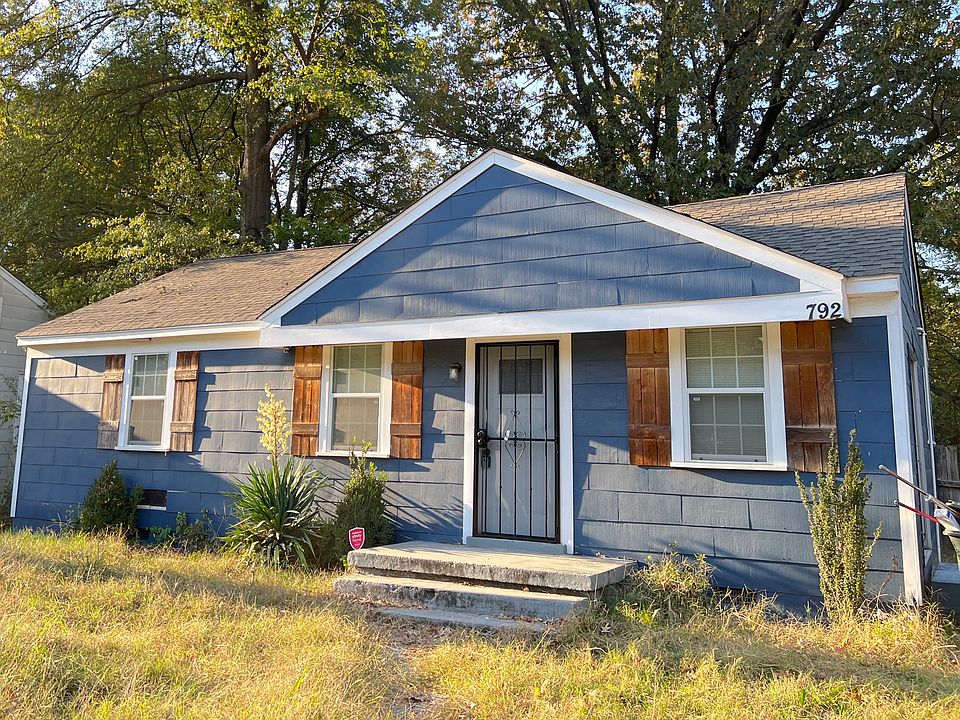 792 Whitney - Front exterior