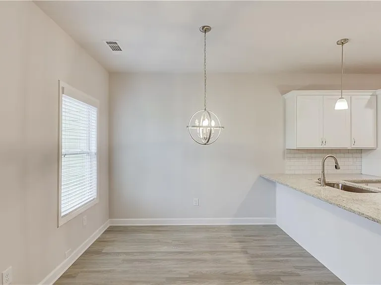 6408 Pine Station Dr — Photo 7