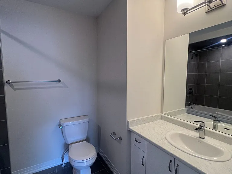 660 Colborne St W #78 — Photo 12