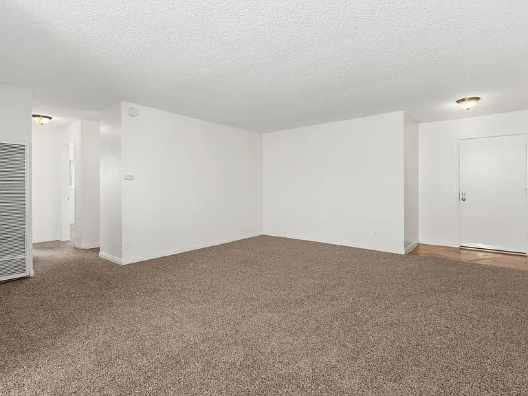 Welcome Home to Woodhaven Apartments — Photo 19