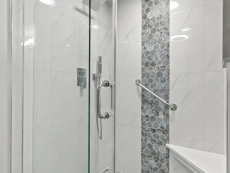 601 Seafarer Cir #304 — Photo 28