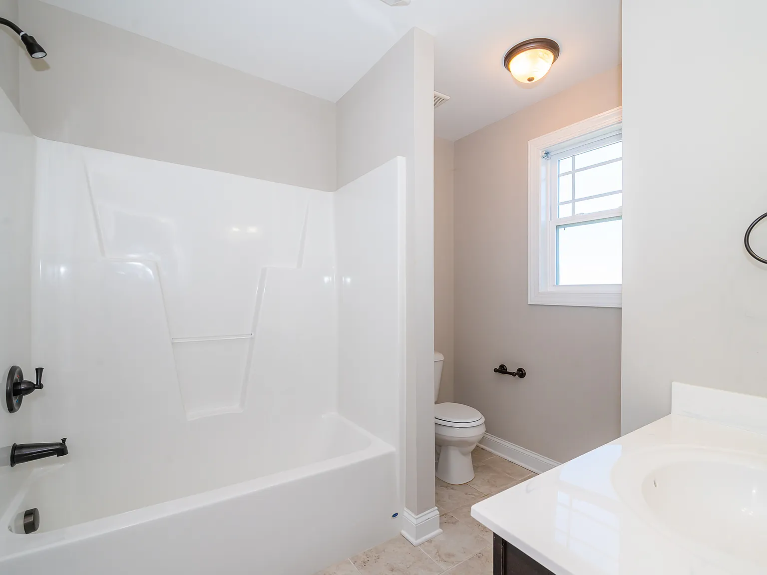 4 bed, 2493 sqft, $2,800 — Photo 1