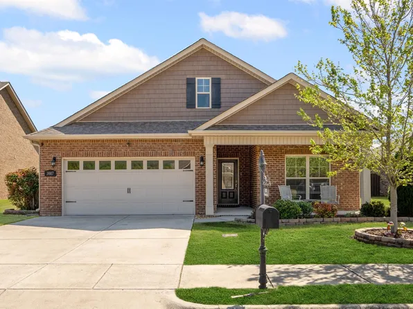 3007 Greenway Cir SE, Owens Cross Roads, AL 35763