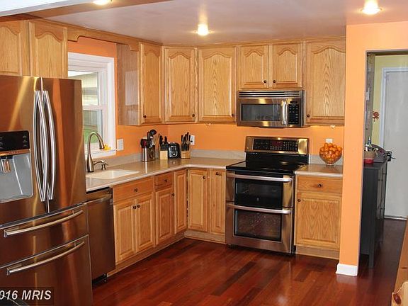 2nd image of 7909 Freehollow Dr