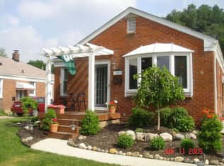 1901 Harwood Ave, Royal Oak, MI 48067