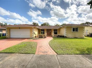 16425 Dunoon Ct, Miami Lakes, FL 33014
