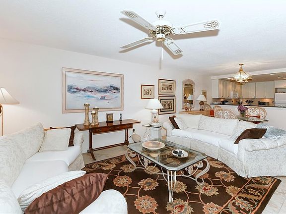 2nd image of 1055 W Peppertree Dr #605AA