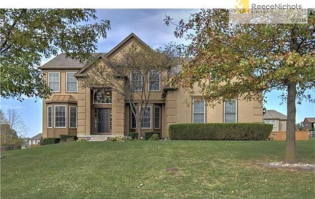 Welcome to 14552 Chadwick, Leawood, KS in Steeplechase Subdivision.