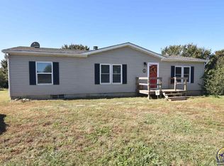 12087 142nd St, Valley Falls, KS 66088