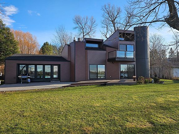 2nd image of 34511 E Trinity Point Rd SE