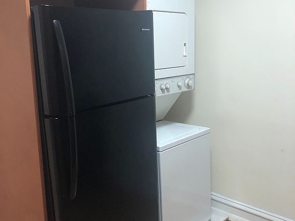 3rd image of 2826 Monument Ave APT 4