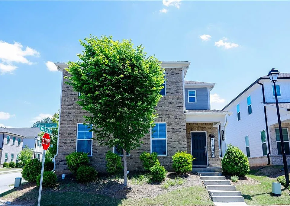 4355 Magpie Dr