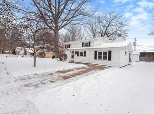 1217 Arbutus Ct, Traverse City, MI 49686