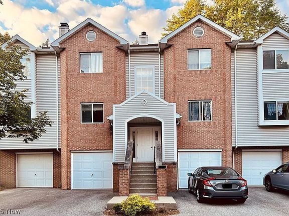 2nd image of 333 Village Pointe Dr APT C