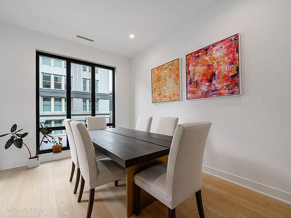 5th image of 305 S Racine Ave #6B