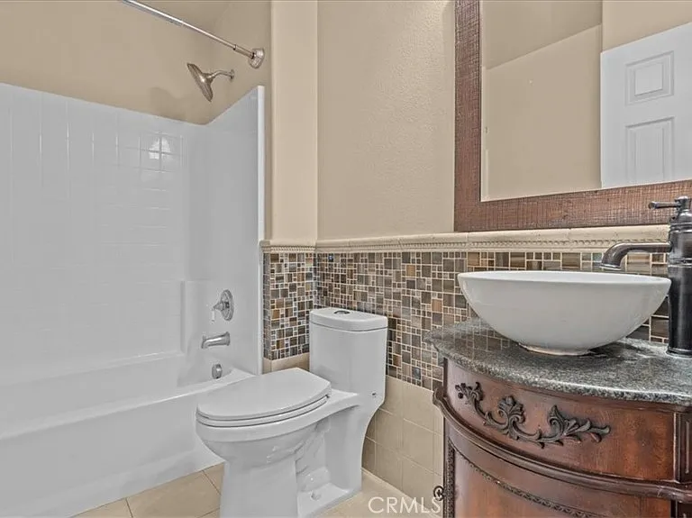5448 Turin Way — Photo 24