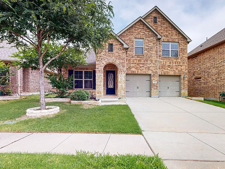 8812 Denstone Dr — Photo 1