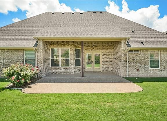 2nd image of 2315 Bordeaux Dr