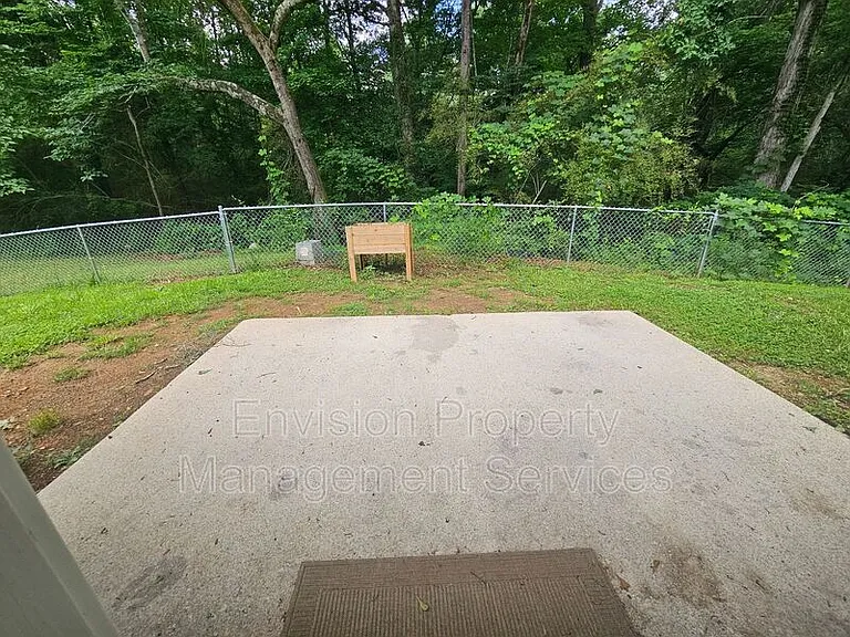 479 Lakeshore Dr — Photo 25