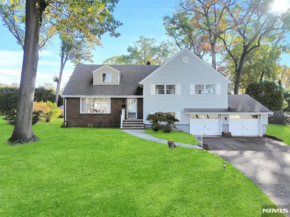 517 Howard St, Township Of Washington, NJ 07676