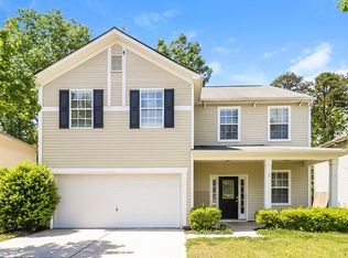 1421 Jordans Pond Ln, Charlotte, NC 28214