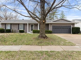 3009 Cherokee Ln, Saint Charles, MO