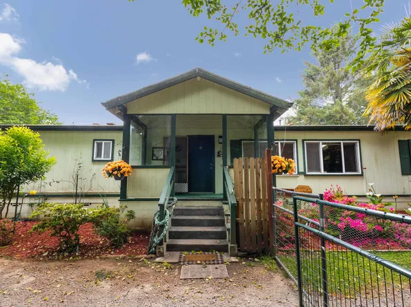 2245 State St, Crescent City, CA 95531