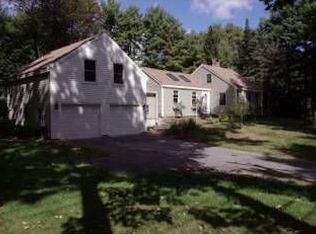 91 Leighton Rd, Falmouth, ME 04105