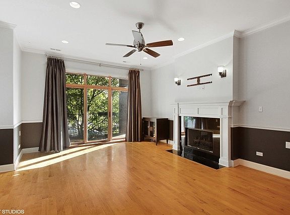 3rd image of 4224 S King Dr Unit 2S