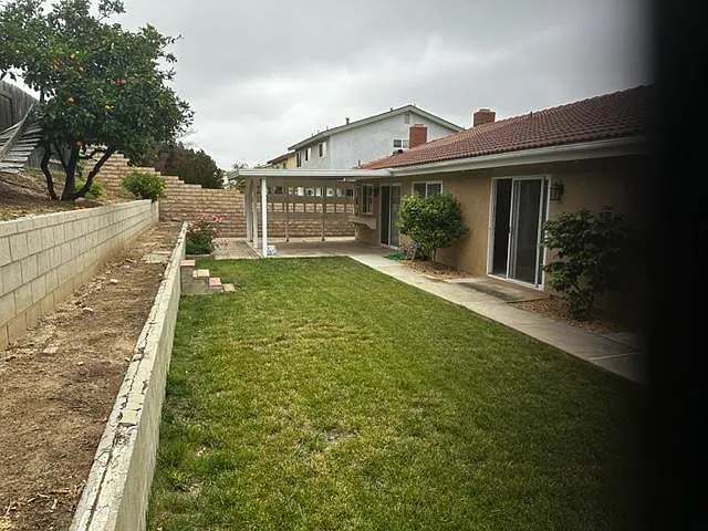 559 Calle Portilla — Photo 2