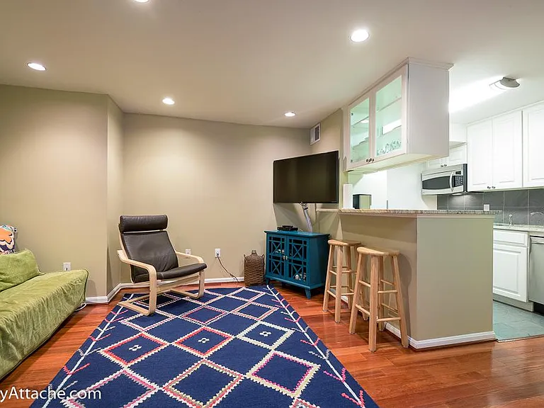 1001 New Hampshire Ave NW #B — Photo 3