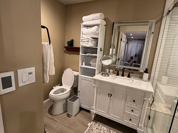 4th image of 1020 Mallard Cir #B