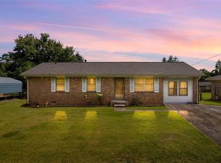 2979 Preston Dr, Rex, GA 30273