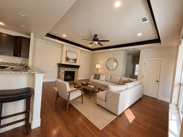 1192 Boulder Ridge St — Photo 5