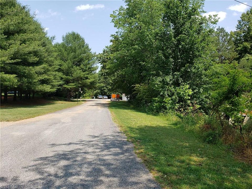 1st image of 278 Crestbrooke Dr