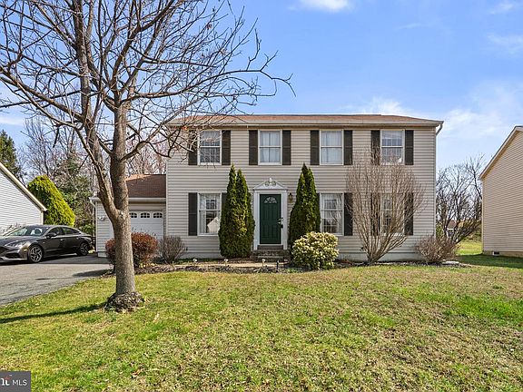 2nd image of 8745 Cardinal Forest Cir