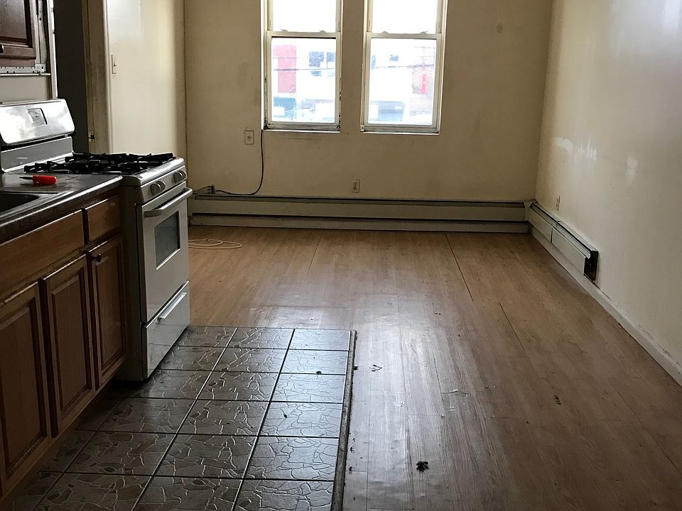 2nd image of 13111 Rockaway Blvd #2nd
