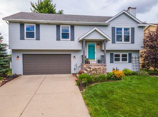 607 Phaeton Pl, Normal, IL 61761