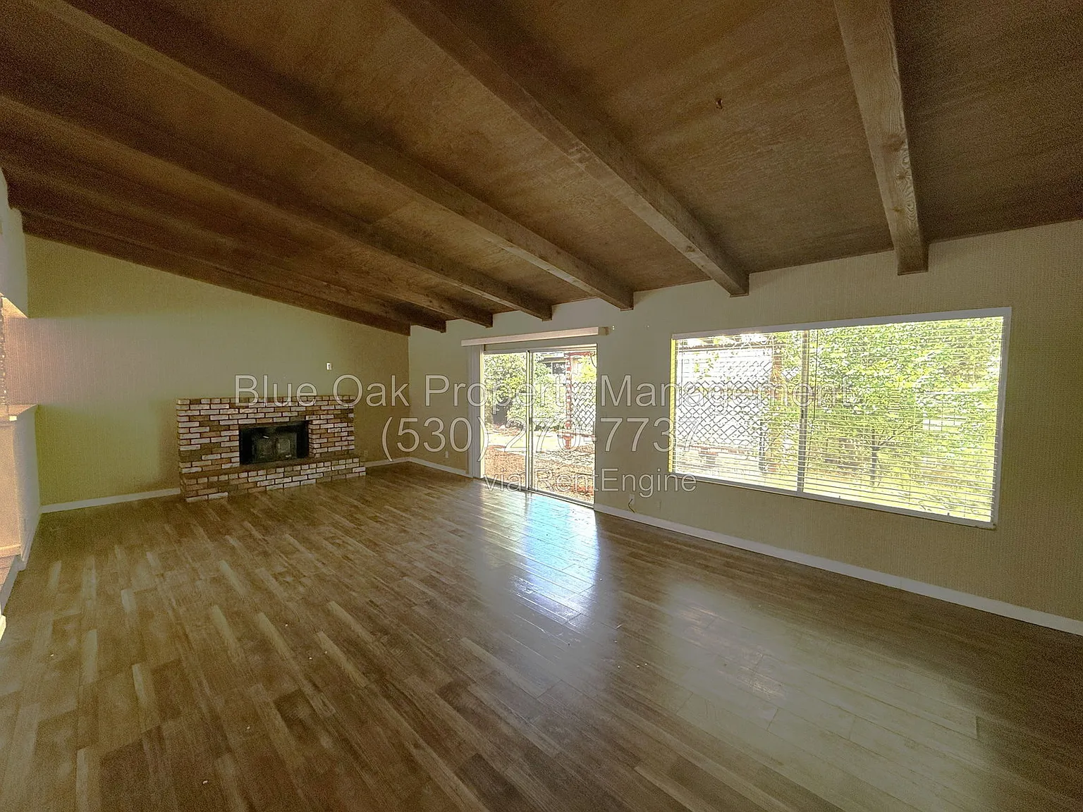 3 bed, 2.0 bath, 1568 sqft, $2,050 — Photo 2