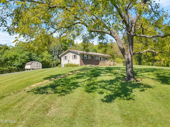 134 Jackson Ave, Elizabethton, TN 37643
