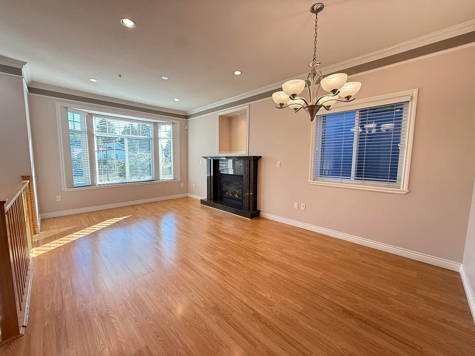 3 bed, 2148 sqft, $3,700 — Photo 3