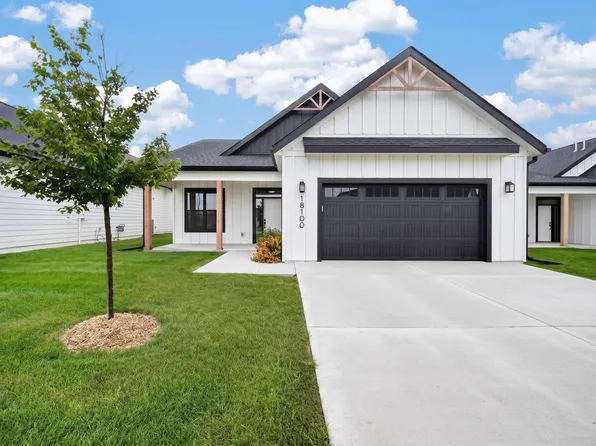 18100 Iltis Ln, Clive, IA 50325