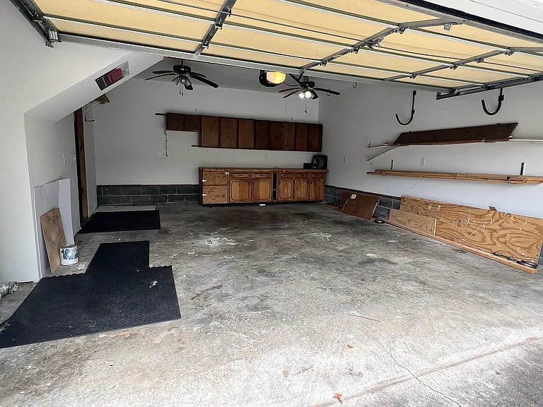 805 Mountain Creek Rd — Photo 12