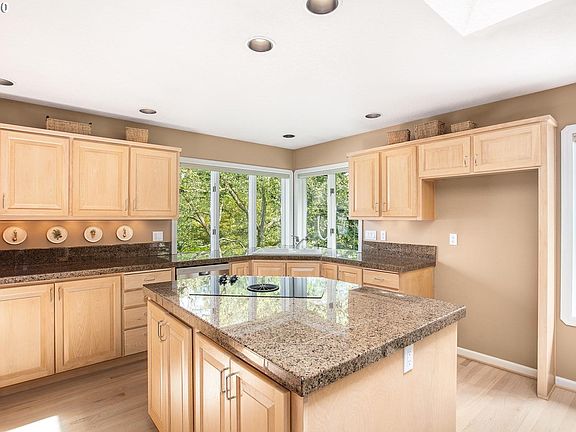 2nd image of 3956 Rosepark Dr